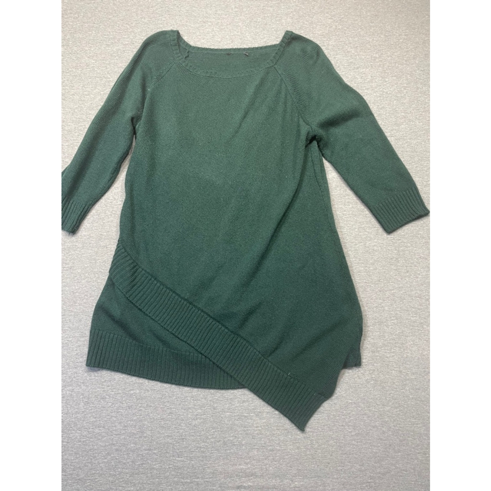 3 for $25. Women's Sweater Green L no tag
